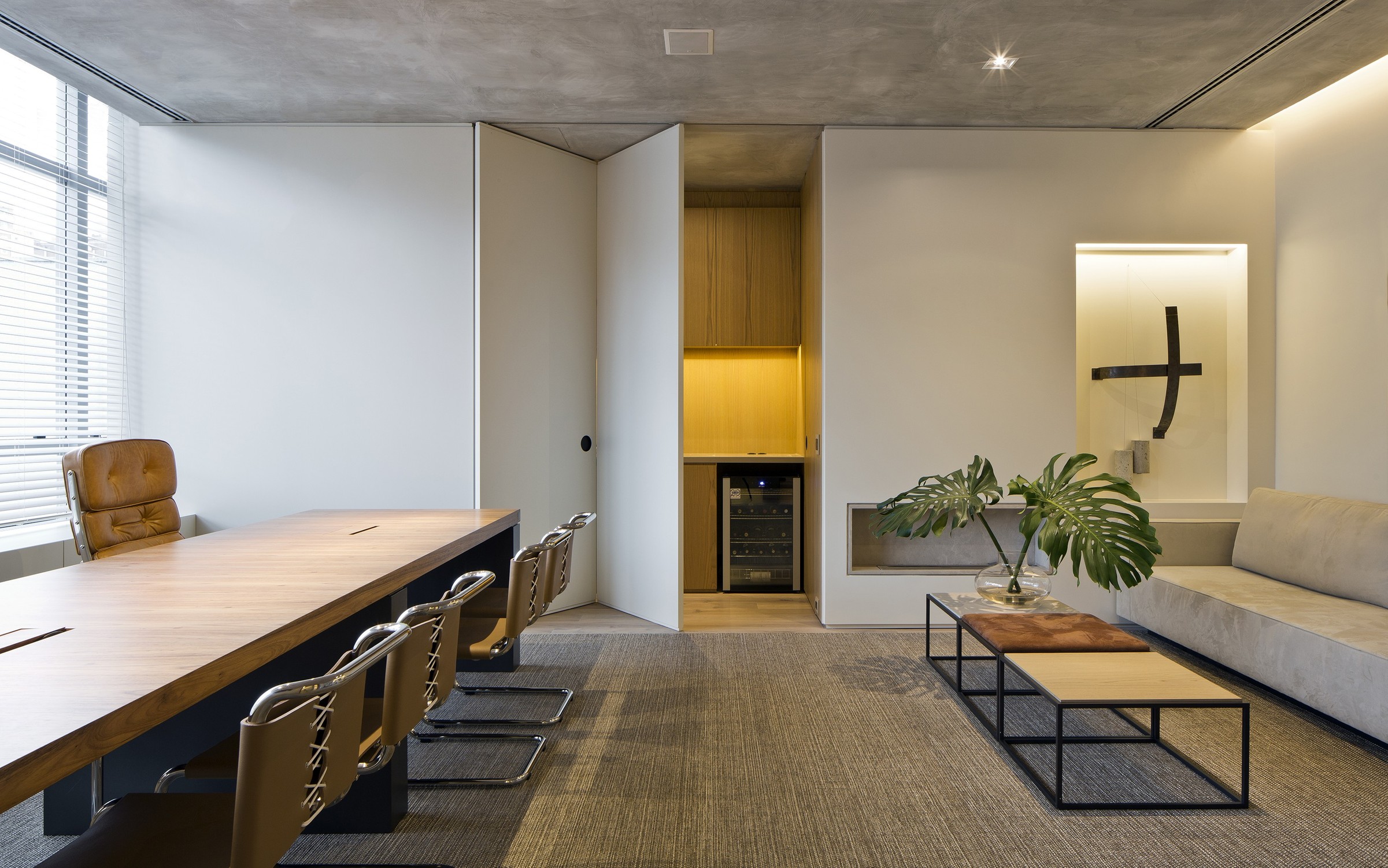 Escritório HY Projetos Arthur Casas