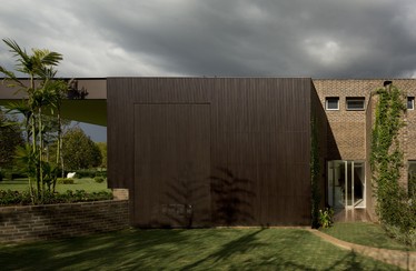 0729-hs-house-17-aspect-ratio-1872x920