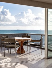 img-8161-aspect-ratio-924x1180