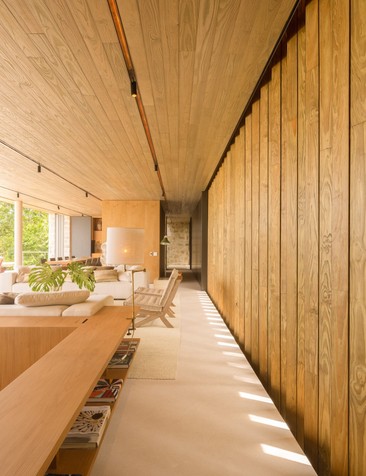 流木アート（ハウス）　RB-A Casa Habka / Estúdio MRGB | ArchDaily Brasil