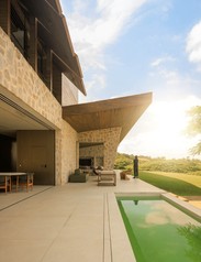 1051-1-aspect-ratio-924x1180