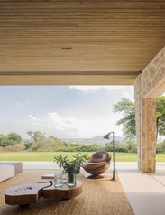 156-1-aspect-ratio-924x1180